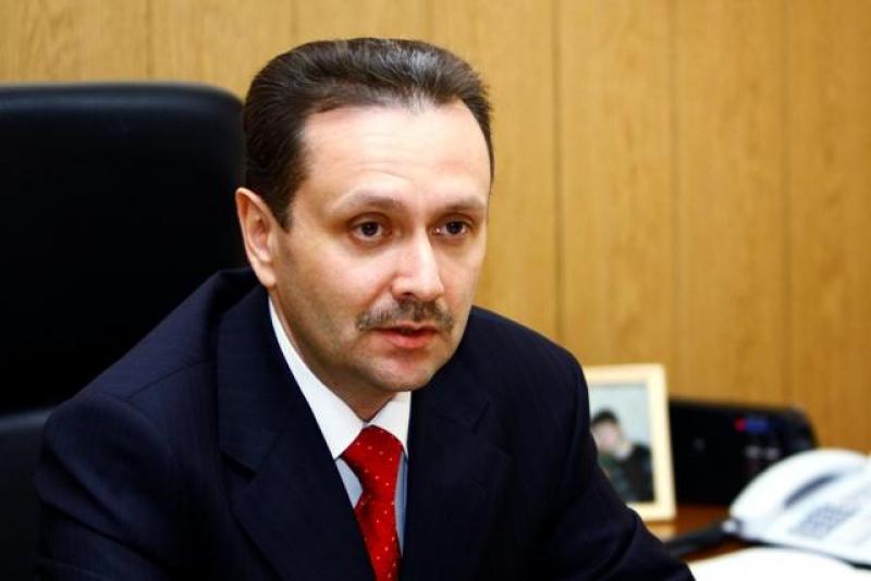 Бывший директор Владимир Яхлаков был осужден за растрату.
