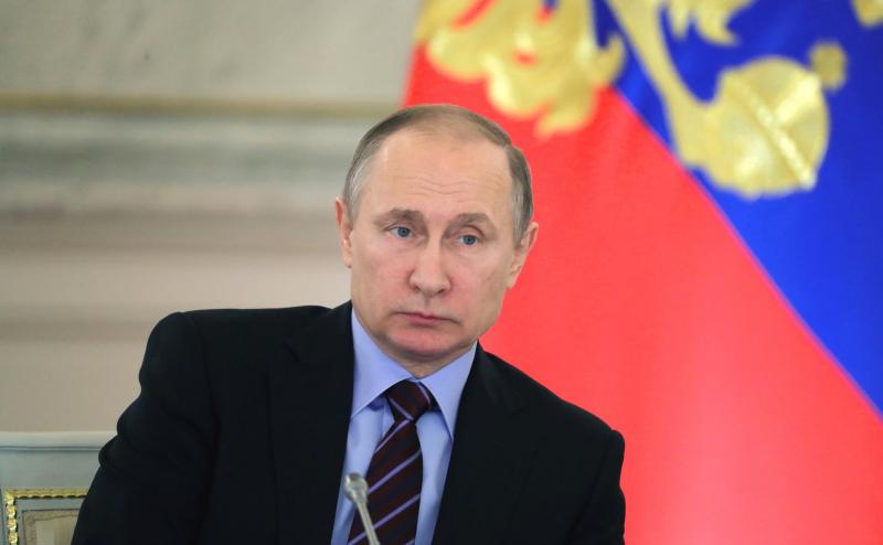 Путин призвал экстренно ликвидировать дефицит мест в школах