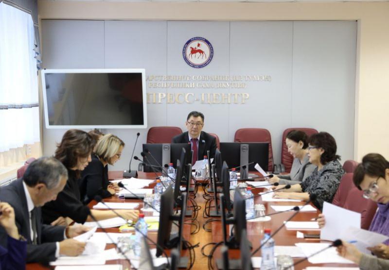 Комитет Ил Тумэна поддержал принятие законопроекта о бюджете-2019