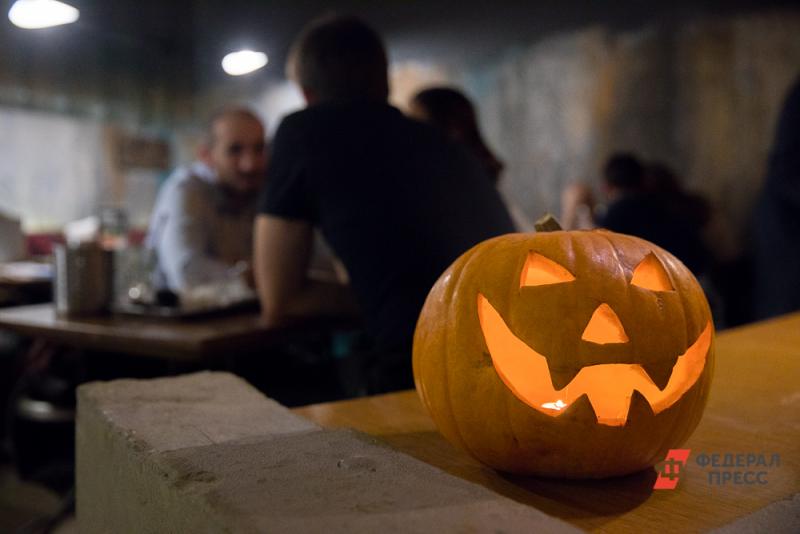 Эксперт убежден, что за празднованием Хеллоуина стоит теневая идея