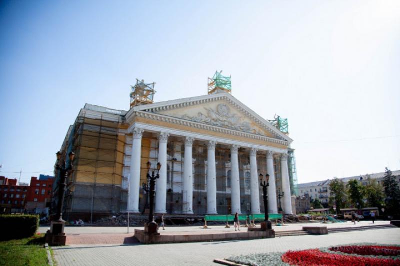 Площадь Ярославского не могут реконструировать