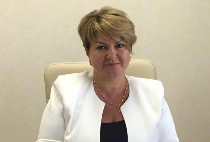 После того, как Светлана Опенышева сообщила о решении с 1 декабря приостановить работу одного из МФЦ, разгорелся скандал