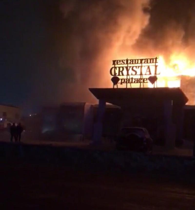 Пожар в ресторане Сургута