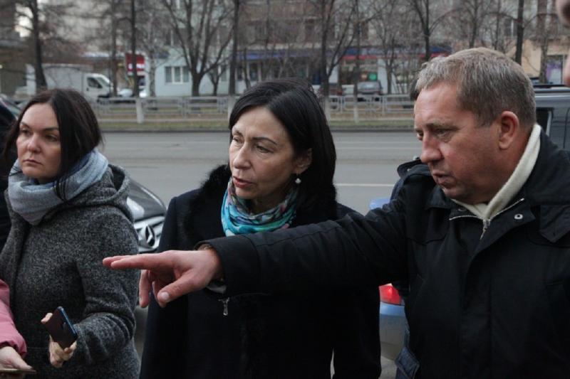 7 ноября Наталья Котова проводила осмотр новых остановочных комплексов