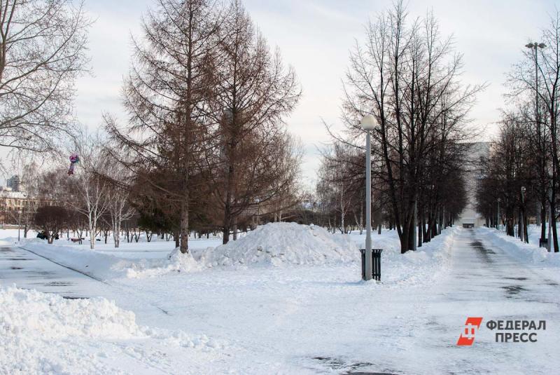 Дума Екатеринбурга лишила сквер у драмтеатра религиозного назначения