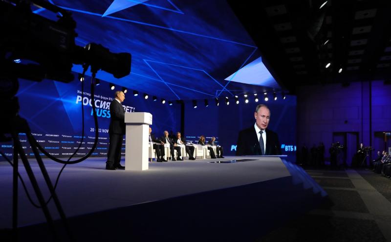 По мнению президента России Владимира Путина, в стране сохраняется позитивная экономическая динамика