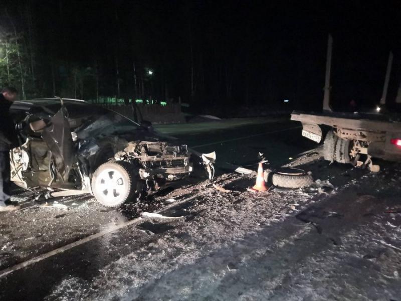 Авария произошла поздно вечером 23 ноября на федеральной трассе в Черемховском районе