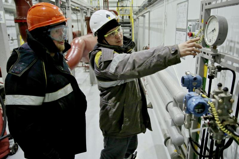 Нефть с Русского месторождения начала поступать в систему трубопроводов