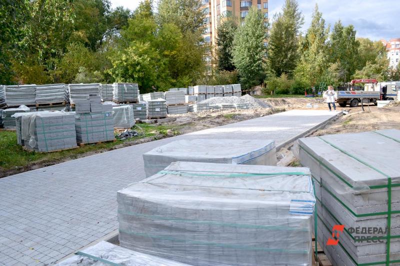 Мэрия Екатеринбурга начнет сама выдавать плитку подрядчикам