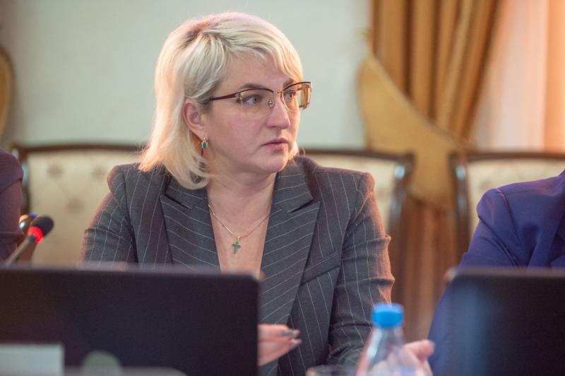 Министр финансов Хакасии Ирина Войнова считает, что будет коллапс