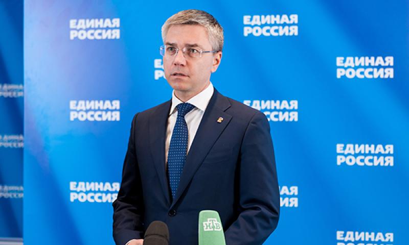 Депутат Ревенко оценил заявления своего коллеги о работе в Госдуме