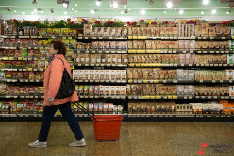 Эксперты выяснили, сколько россияне тратят на еду