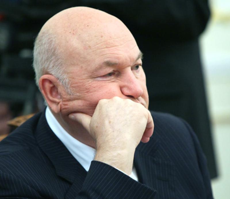Уральский полпред выразил соболезнования в связи со смертью Лужкова.