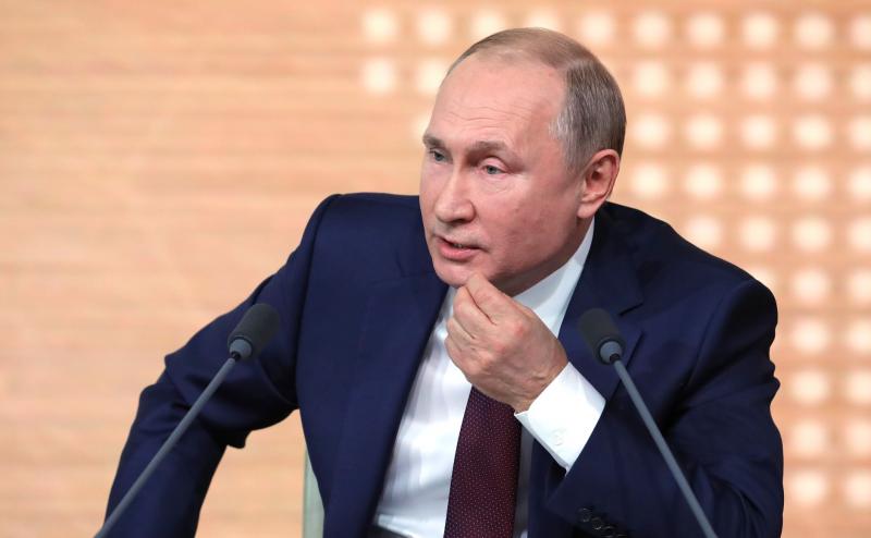 Политтехнолог Константин Комков прокомментировал поведение журналистов на большой пресс-конференции Путина