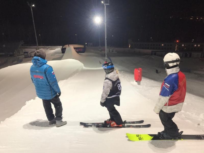 тренировка сноубордистов