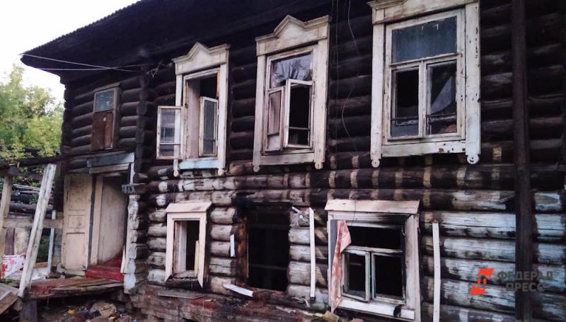 Для сноса деревянных домов в Екатеринбурге понадобится более 30 лет