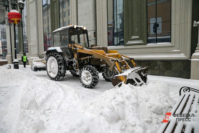 Свердловская область активно борется с последствиями снегопада