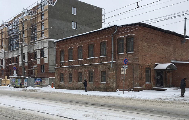 Старинное здание на ул. Труда нуждается в капитальном ремонте