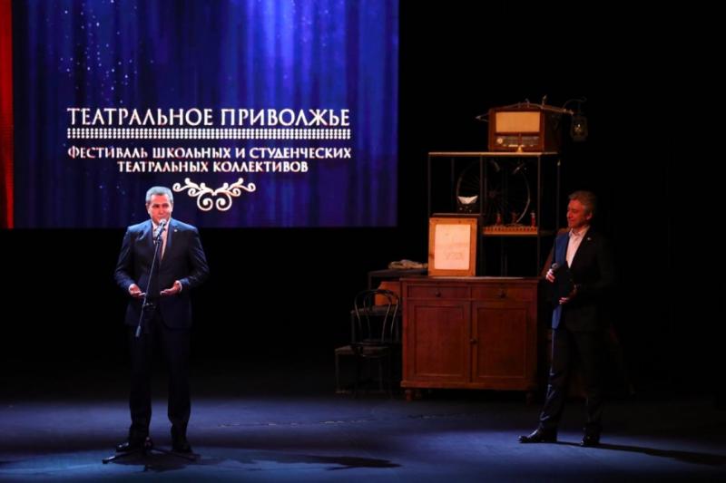 Лучшие режиссеры и актеры получили в подарок поездку в Москву на спектакли ведущих театров России