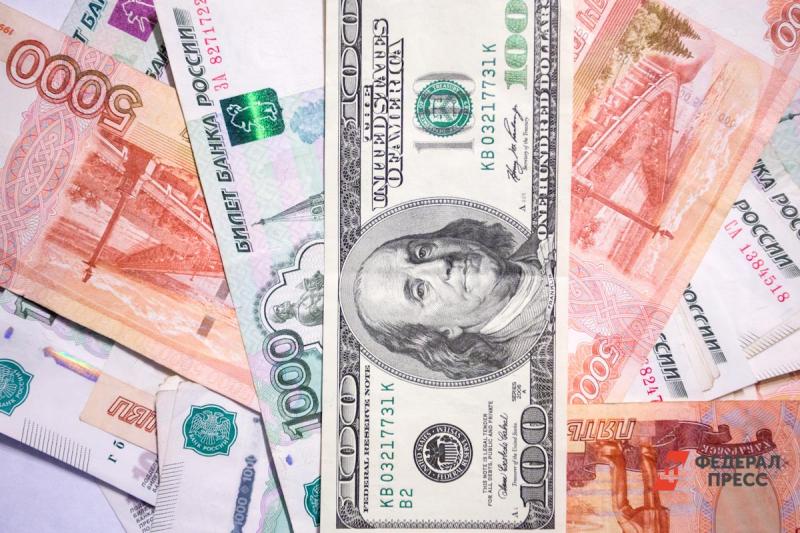 Основная поддержка рубля находится на уровне 61 рубля за доллар