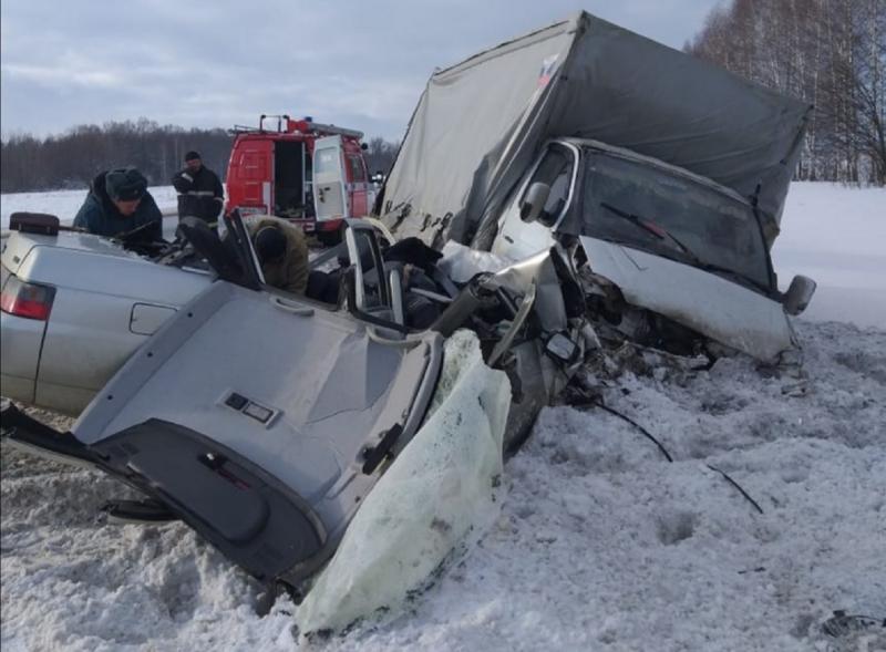 Водитель из Челябинской области скончался на месте происшествия