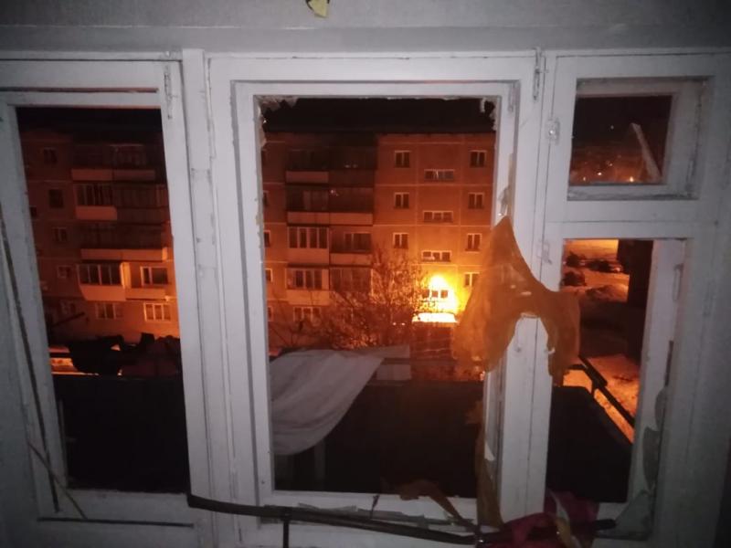 Жителей пятиэтажки в Каменске-Уральском эвакуировали из-за мощного хлопка газа