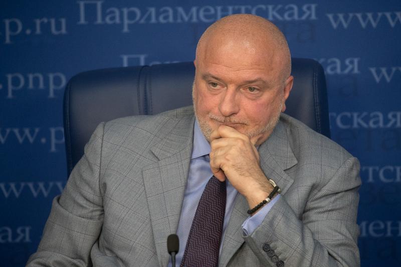 Клишас прокомментировал внесение поправок в Конституцию РФ