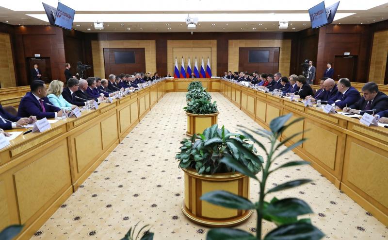 Путин провел заседание Совета по развитию местного самоуправления