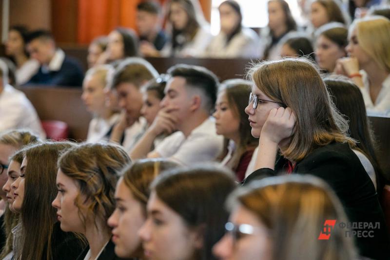 В Совфеде поддержали инициативу поднятия стипендий до прожиточного минимума