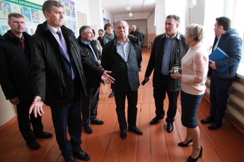 Парламентарии встретились с жителями Черепановского района