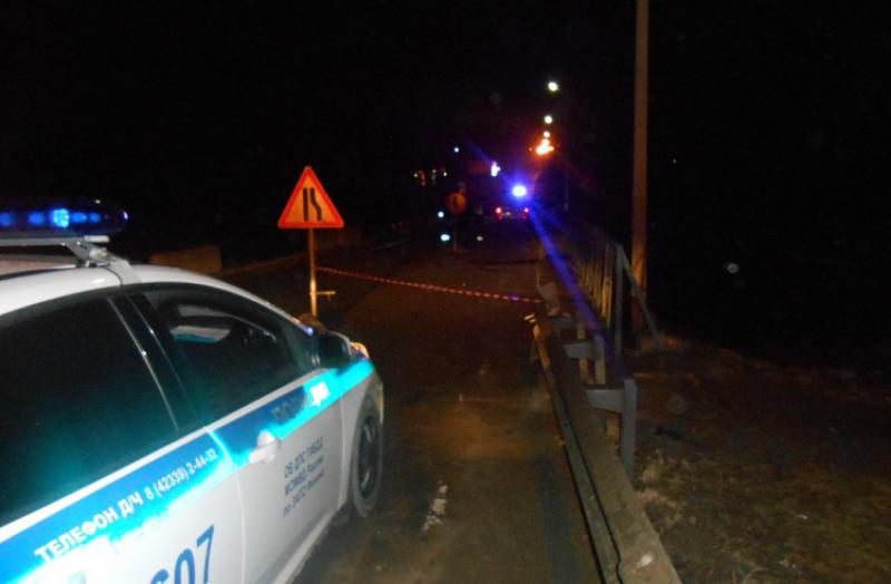 В Приморье обрушился автомобильный мост
