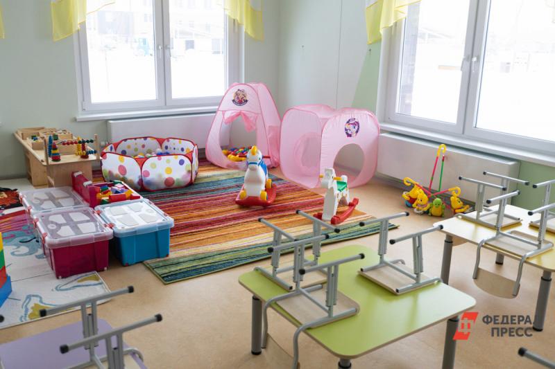 В Новосибирской области частично ввели карантин 50 школ и 95 детсадов