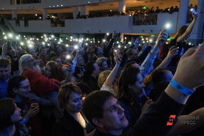 Свердловские власти будут штрафовать организаторов за неотмененные концерты
