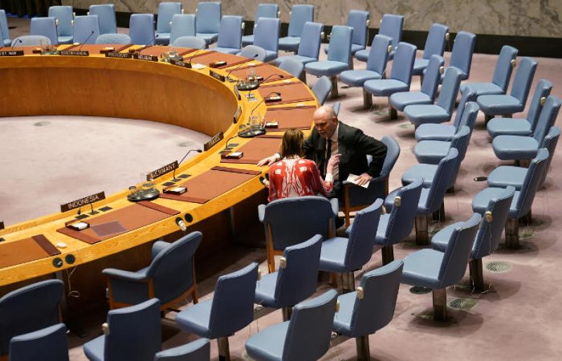 Пустой зал ООН