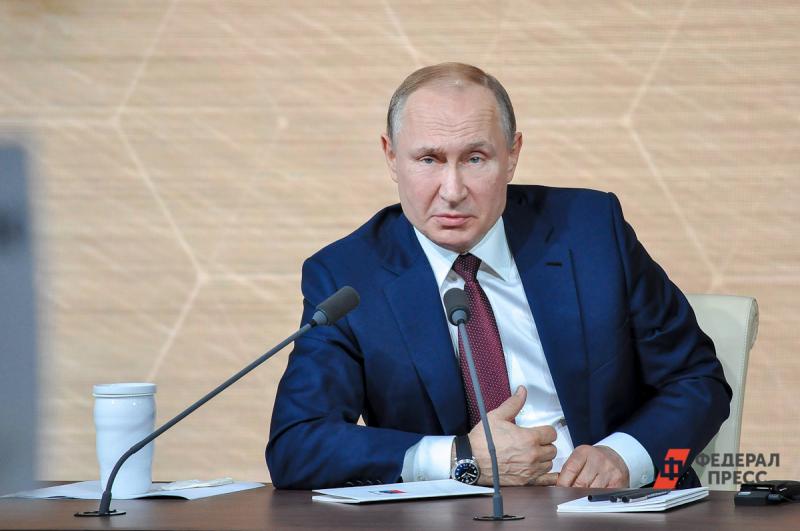Путин объявил недельные выходные от работы
