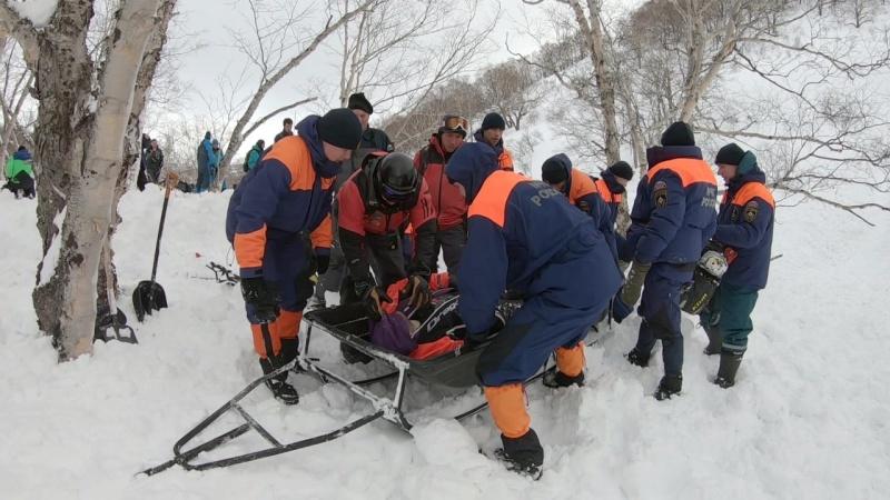 Двое мужчин погибли на Камчатке под лавиной