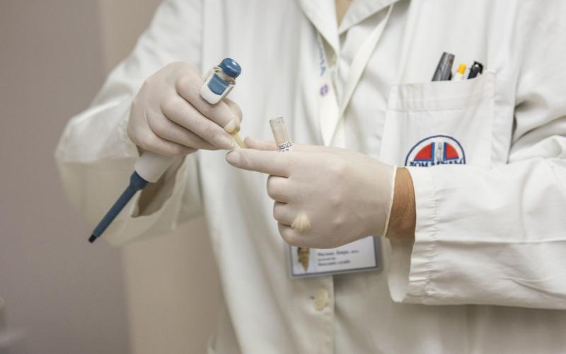 Число больных коронавирусом в России превысило 300 человек