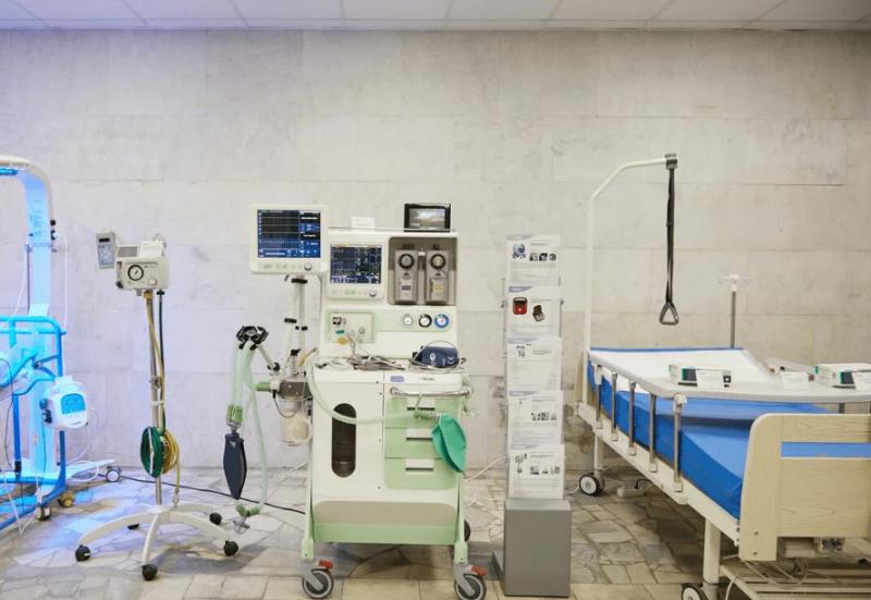 Салехардская больница купит три аппарата ИВЛ