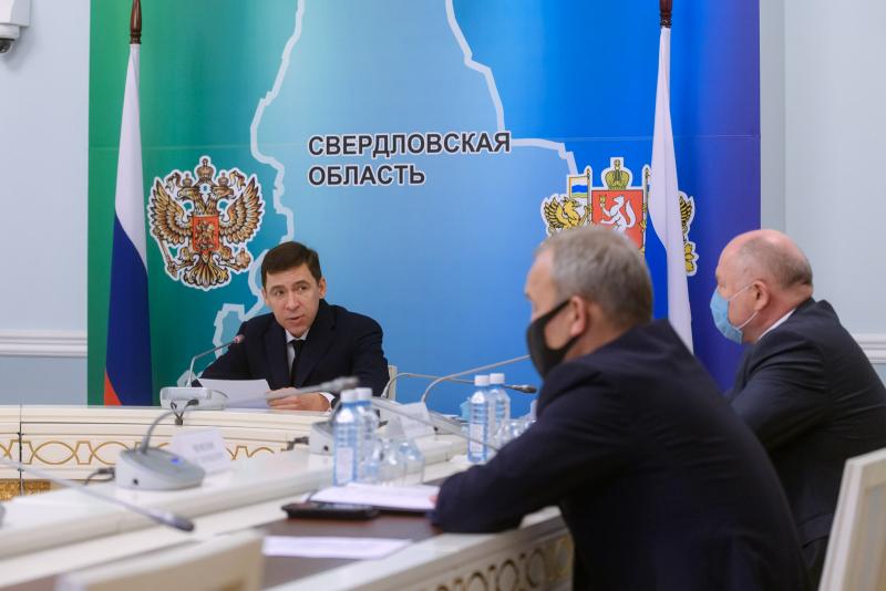 Свердловский губернатор отправит в Омскую область 14 аппаратов ИВЛ