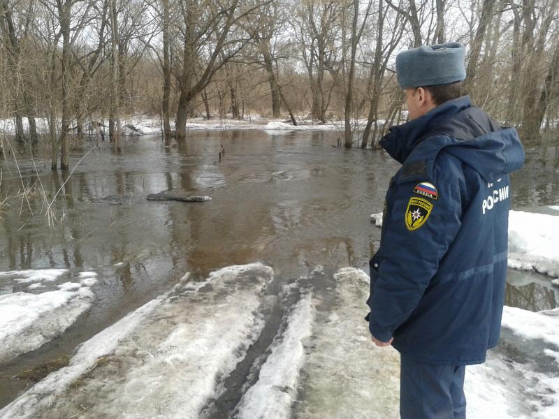Разлившаяся река отрезала от региона поселок на востоке Томской области