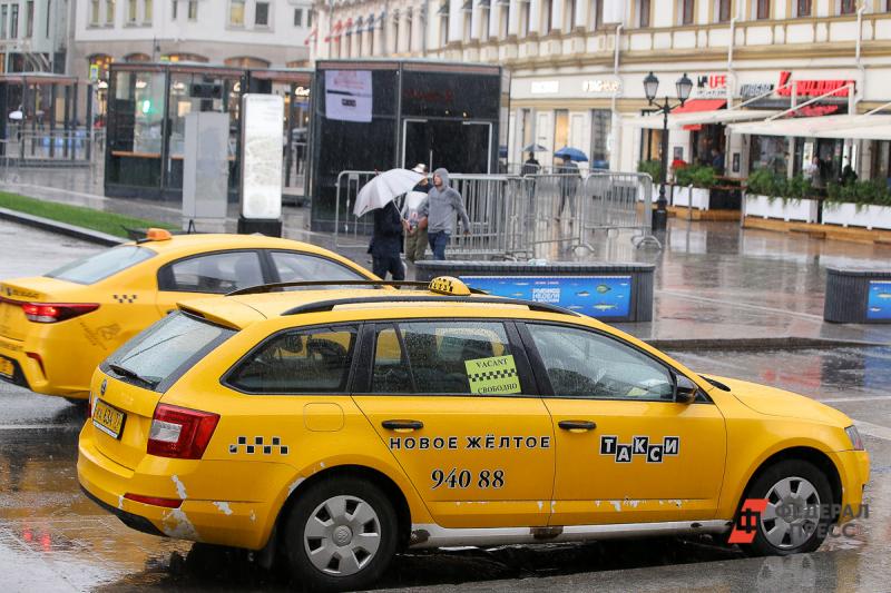 Число заказов такси в Томске упало на треть за неделю
