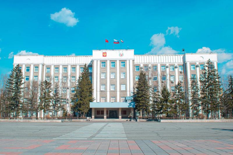 Заседание кабмина Хакасии перенесли из-за изменений в графике Коновалова и отсутствия четырех чиновников