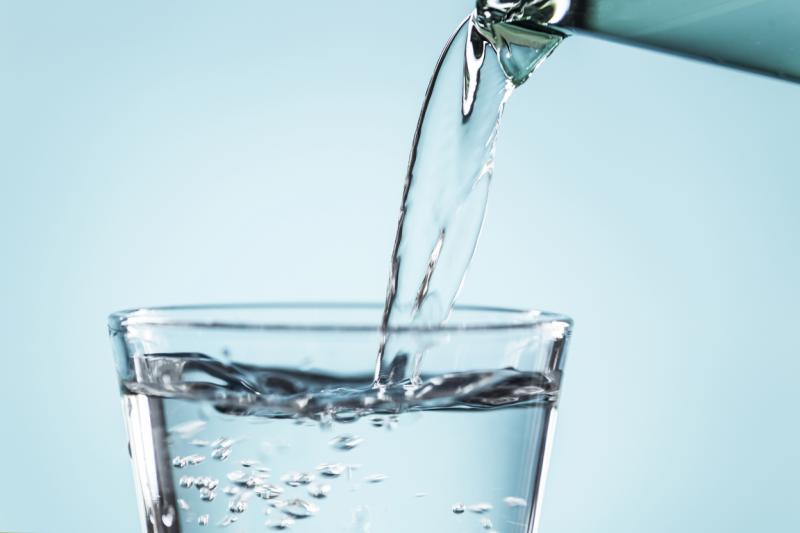 Врач советует для укрепления иммунитета пить больше воды