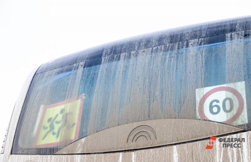 В Красноярском крае опрокинулся автобус