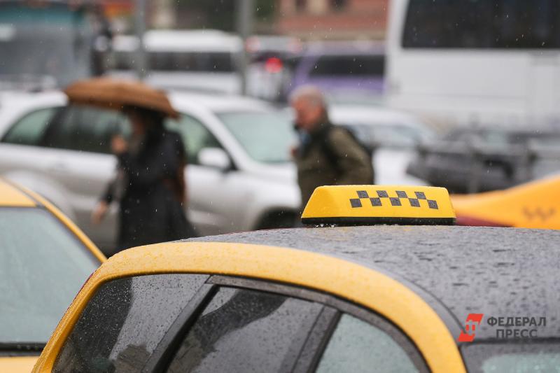 Gett отключил от сервиса таксиста из-за драки с пассажиркой