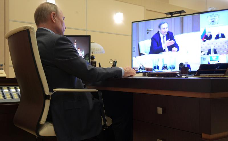 Путин проводит совещание