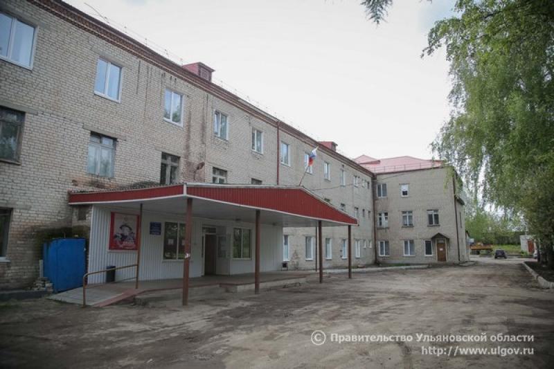 Больницу под Ульяновском назовут в честь умершего от COVID-19 врача
