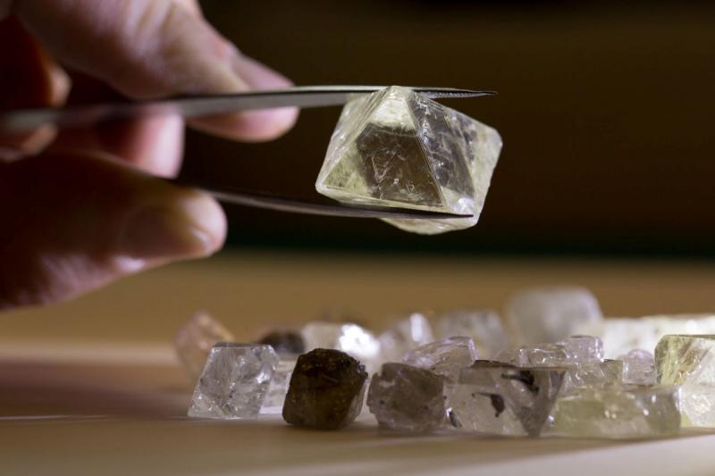 Якутская компания «Алроса» - это мировой лидер в добыче и обработке алмазов
