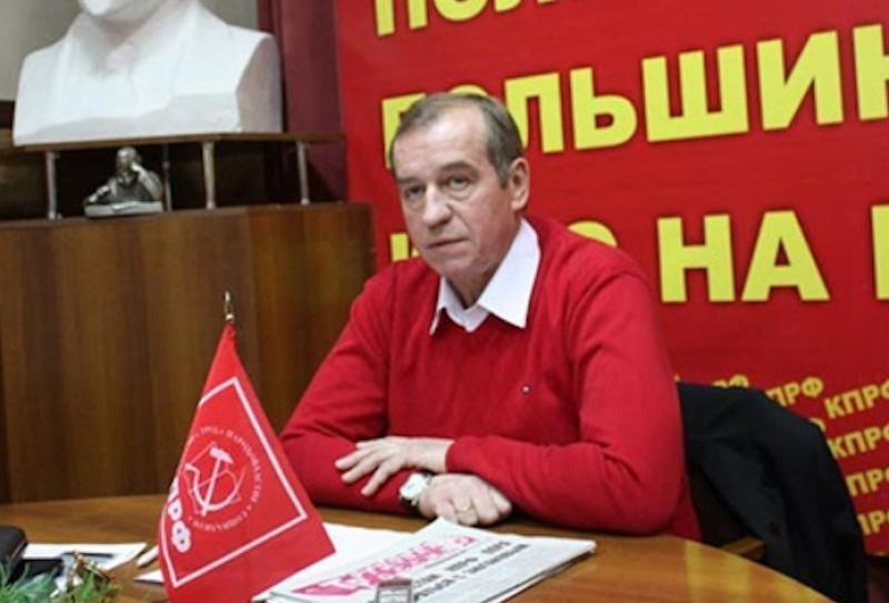 Сам Левченко накануне заявил о готовности идти в сентябре на губернаторские выборы