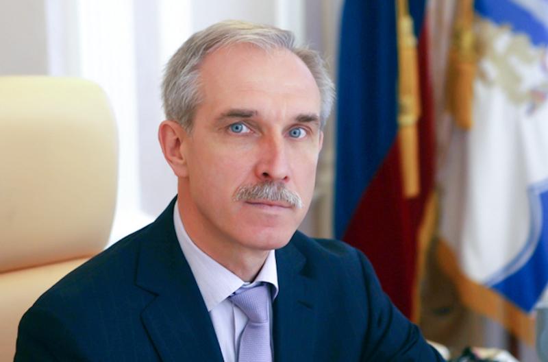 Губернатор Ульяновской области контактировал с заболевшим COVID-19 министром